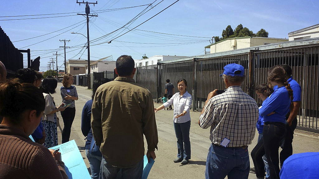 Oxnard Green Alleys Plan Social Engagement : Photo © SWA Group