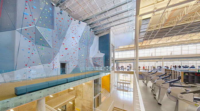 Premio Outstanding Sports Facility Award: Active Living Centre at the University of Manitoba Active Living Centre at the University of Manitoba by Cibinel Architecture and Batteriid Architects : Photo © Jerry Grajewski
