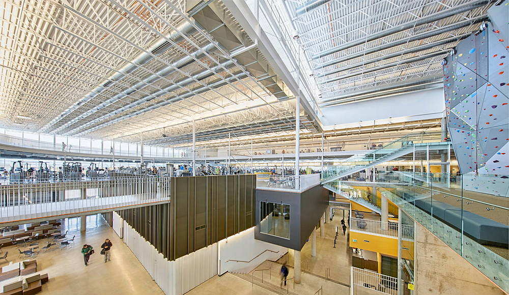 Active Living Centre at the University of Manitoba by Cibinel Architecture and Batteriid Architects : Photo © Jerry Grajewski