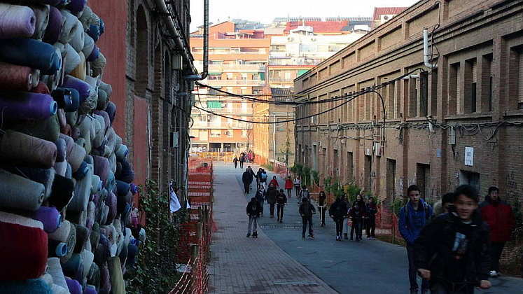 Can Batlló (2011 under construction) in Barcelona, by Can Batlló Community, LaCol - architects- cooperative : Photo © Isaki Lacuesta