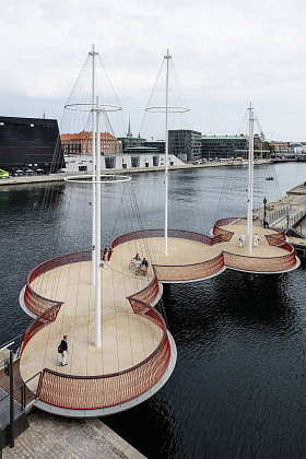 Olafur Eliasson Cirkelbroen, 2015 25 x 19.6 x 39.3 m Christianshavns Kanal, Copenhagen, 2015 : Photo: Anders Sune Berg, for Nordea-fonden A gift from Nordea-fonden to the city of Copenhagen © Olafur Eliasson