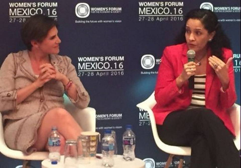 Dolores Prado, Directora General de Holcim El Salvador y Centro América habló sobre las acciones para impulsar la inclusión laboral : Fotografía © Holcim México