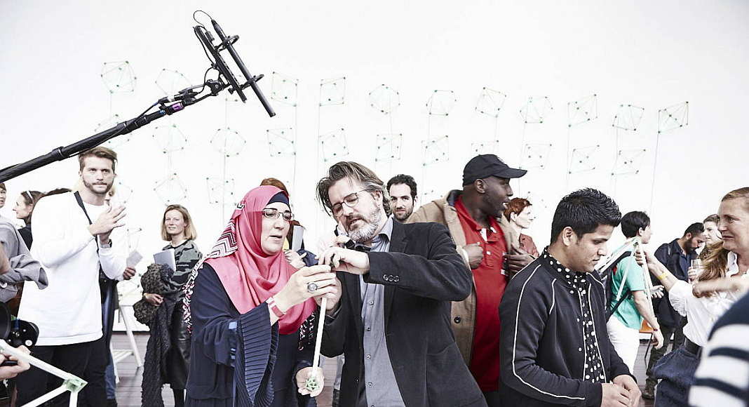 Olafur Eliasson Green light - An artistic workshop 15 acts of participation TBA21-Augarten, Vienna 2016 : Photo Sandro E.E. Zanzinger © Olafur Eliasson