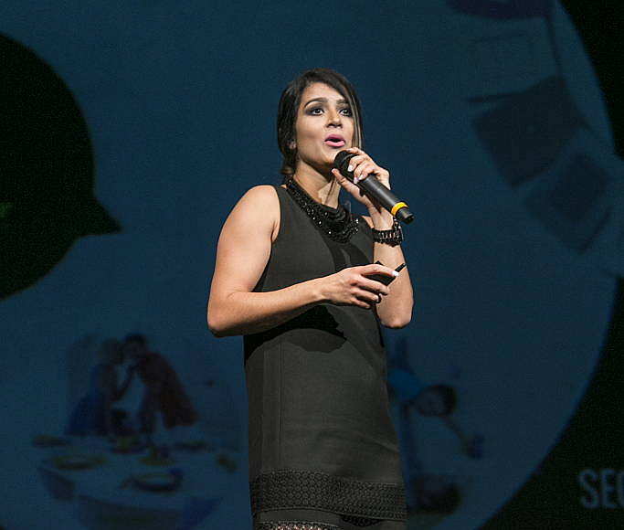 La conductora Chantal Torres durante el lanzamiento de la línea Orion de Schneider Electric México en el Foro Masaryk : Fotografía © Schneider Electric México