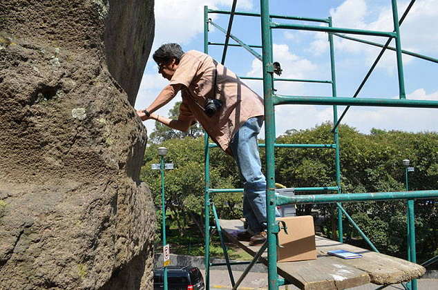 Como nunca desde su traslado al Museo Nacional de Antropología, se inició un proyecto para documentar sus componentes : Foto © Laboratorio de Conservación MNA