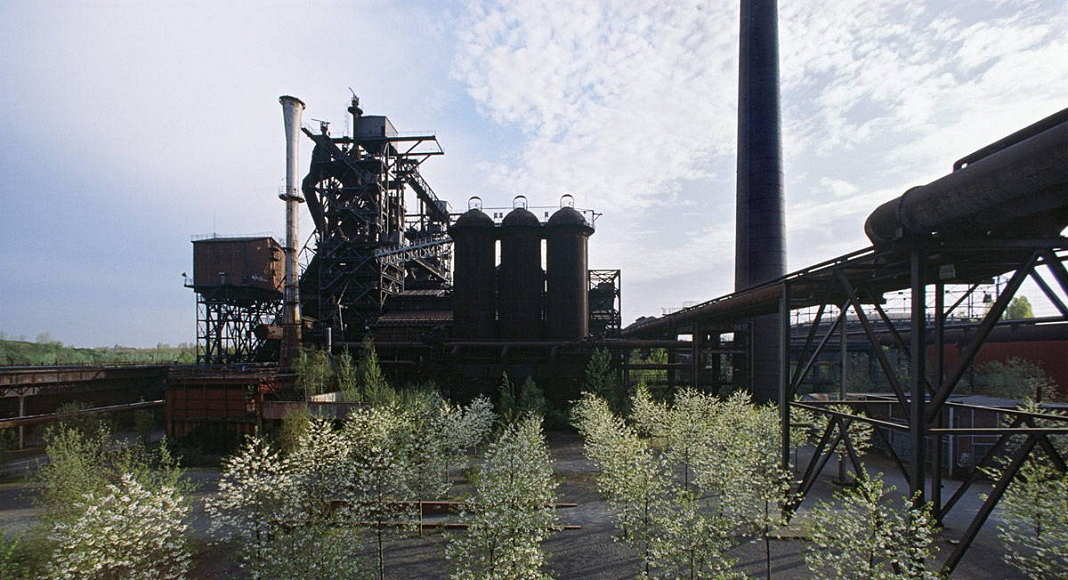 Landscape Park Duisburg Nord, Metamorphosis of the blast furnace plant Thyssen-Meiderich, 1990 - 2002 : Photo © Peter Schäfer