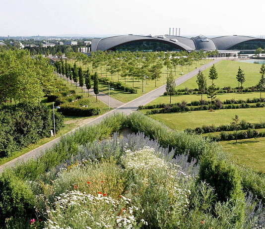 Plateau de Kirchberg, Luxembourg - Parc Central, Urban, landscape and artistic renewal of the European town, since 1991 : Photo © Michael Latz