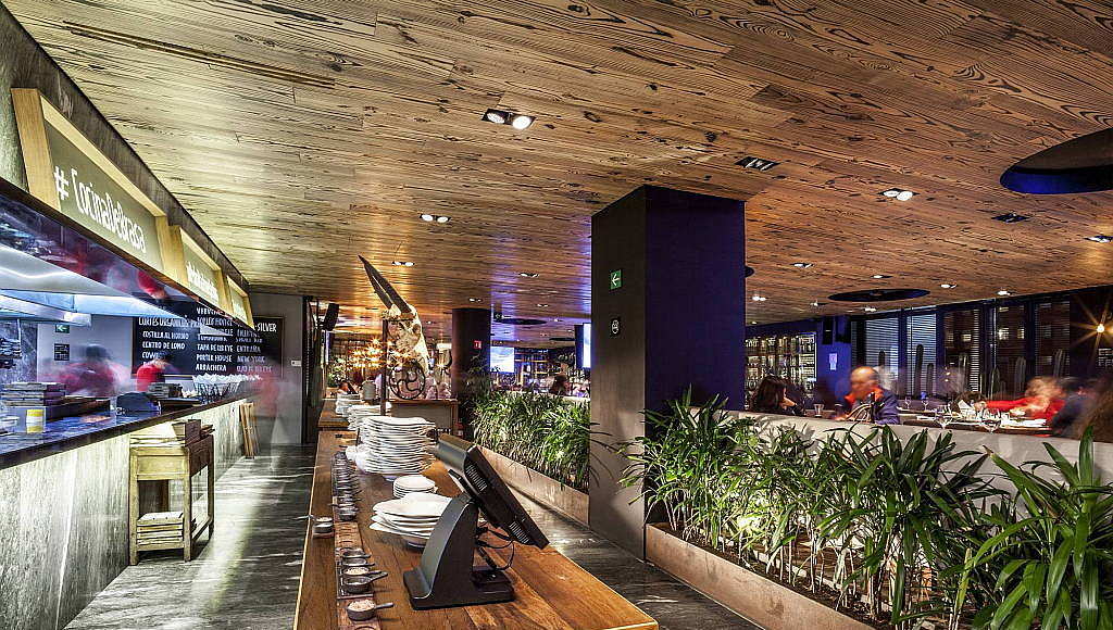 Sonora Grill Prime Monterrey por Pasquinel Studio : Fotografía © Arq. Paul Czitrom