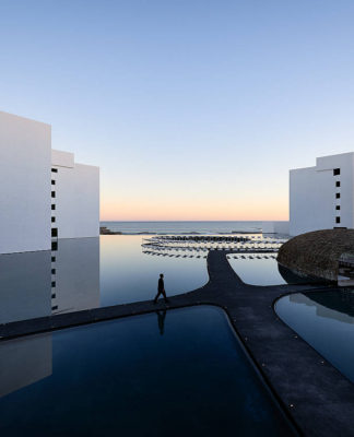 Mar Adentro Hotel and Residences, diseñado por el arquitecto Mexicano Miguel Ángel Aragonés en Los Cabos, BCS: Fotografía © Mar Adentro Hotel and Residences