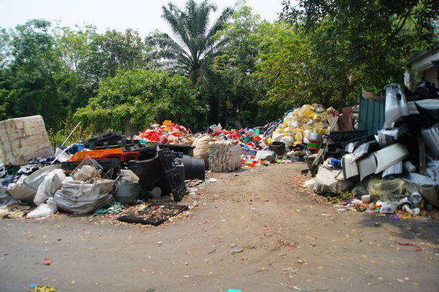 Dumping site image in Malaysia July 2012 : Photo © MIT Senseable City Lab