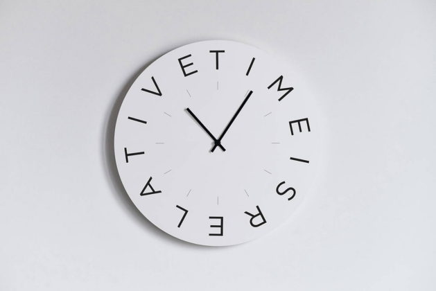 Mood Clocks Time es relative by Paula Design Studio : Photo © Matteo Cavalieri