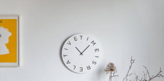 Mood Clocks Time es relative by Paula Design Studio : Photo © Matteo Cavalieri