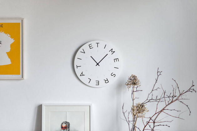 Mood Clocks Time es relative by Paula Design Studio : Photo © Matteo Cavalieri