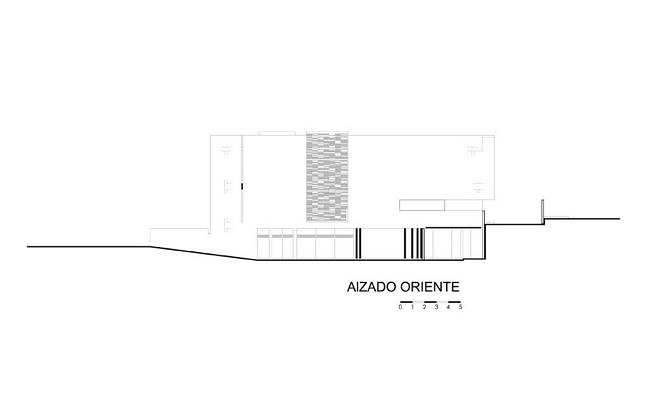 Alzado Oriente del proyecto ejecutivo para la CasaBlanca : Dibujo © Agraz Arquitectos
