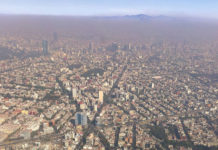 Contaminación en la Ciudad de México : Photo © Wikipedia