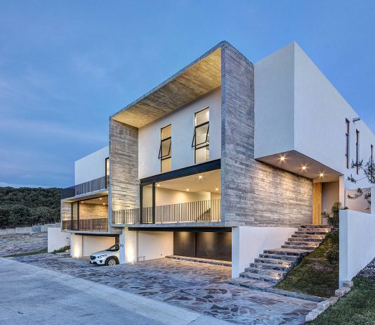 Casas Cuatas, Los Robles diseñada por La Desarrolladora : Fotografía © Marcos Garcia