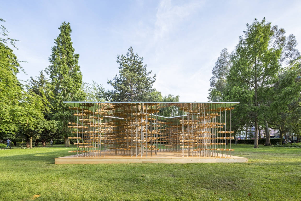 Triumph Pavilion 2016 “Energy Pavilion (Pinwheel)” by Five Line Projects : Photo credit © Sergio Grazia and © Luc Boegly