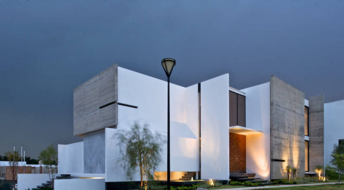 Casa X por Agraz Arquitectos y Elías Rizo Casa X proyecto de Agraz Arquitectos y Elías Rizo : Fotografía © Mito Covarrubias