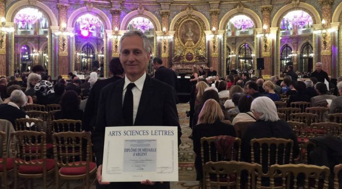 La Sociedad Académica Arts-Sciences-Lettres otorga la Medalla de Plata al Dr. Bernardo Gómez-Pimienta La Sociedad Académica Arts-Sciences-Lettres otorga la Medalla de Plata al Dr. Bernardo Gómez-Pimienta : Fotografía cortesía de © bgp arquitectura