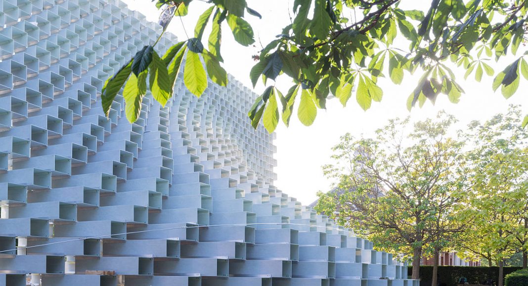 Serpentine Pavilion 2016 designed by Bjarke Ingels Group (BIG); (10 June – 9 October) : Photo © Iwan Baan