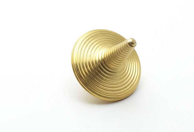 Zen Spinning Top - Brass : Photo © ENSSO