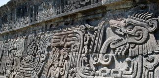 Zona Arqueológica de Xochicalco : Foto © Adalberto Ríos Szalay, cortesía del INAH