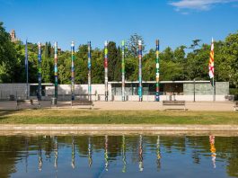 Celebrean el 30 Aniversario del Pabellón Mies van der Rohe : Fotografía © Fundació Mies van der Rohe