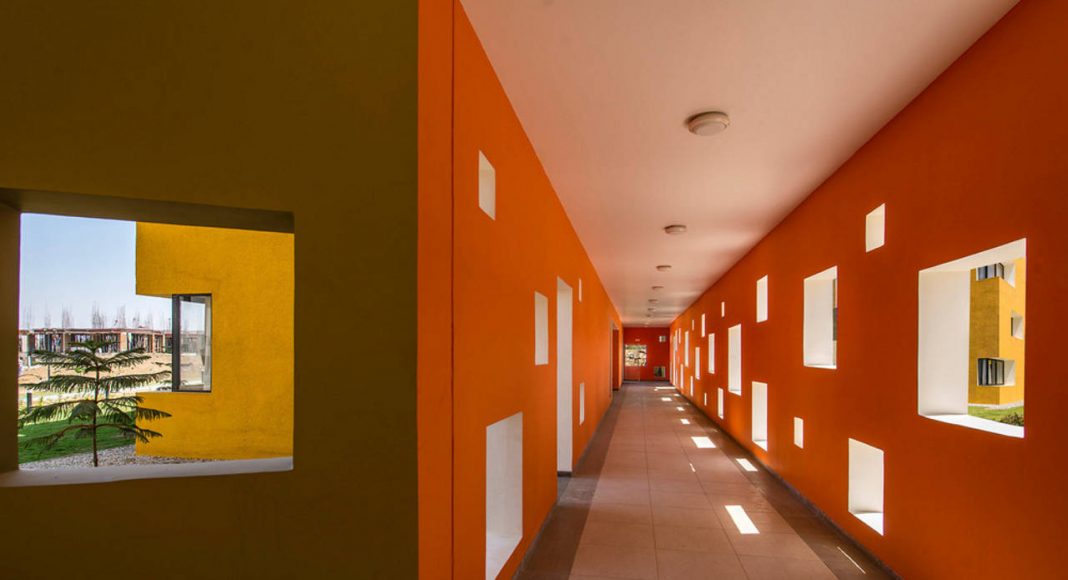 Studios 18 Corridor by Sanjay Puri Architects : Photo credit © Vinesh Gandhi