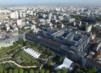Aerial View Eole Headquarters Evergreen Campus Montrogue, France : Photo credit © Bouygues Bâtiment