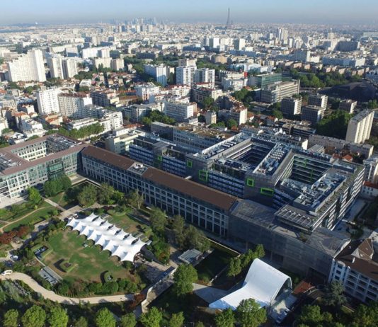 Aerial View Eole Headquarters Evergreen Campus Montrogue, France : Photo credit © Bouygues Bâtiment
