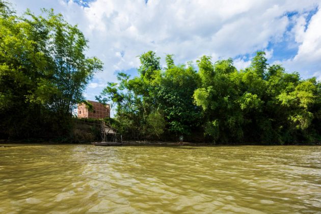 The studio is next to Thu Bon river : Photo credit © Hiroyuki Oki