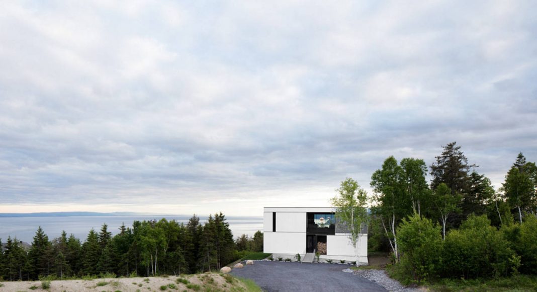 Chalet Blanche, Cap à l'aigle diseñada por ACDF Architecture : Photo credit © Adrien Williams