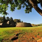 Zona Arqueológica de Tzintzuntzan, Michoacán : Foto © Héctor Montaño INAH