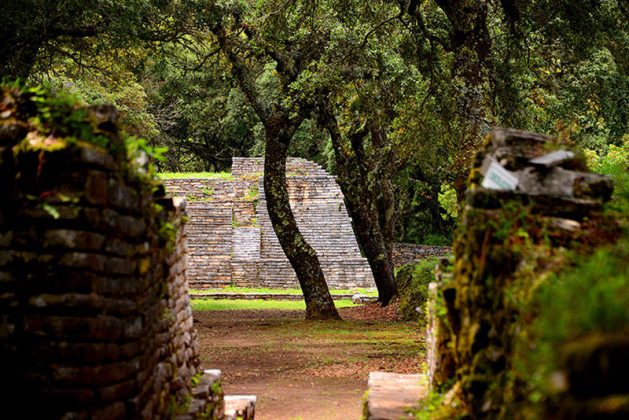 Zona Arqueológica de Toluquilla, Querétaro : Foto © Mauricio Marat INAH
