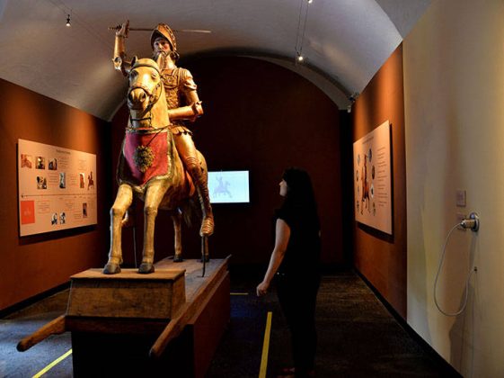 El Museo Nacional del Virreinato presenta a los visitantes la exposición Santiago, un caballero con alma de maíz : Foto © Melitón Tapia INAH