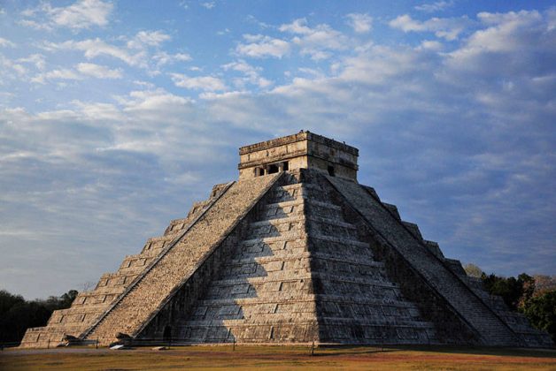 Zona Arqueológica de Chichén Itzá, Yucatán : Foto © Mauricio Marat INAH