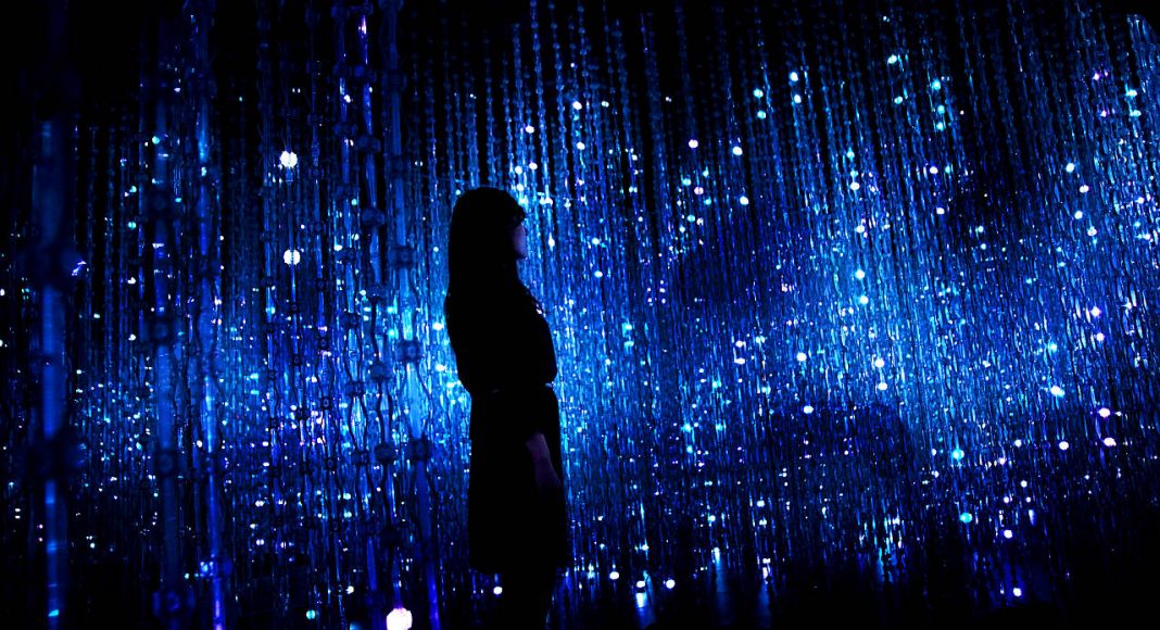 Crystal Universe Instalación Digital Interactiva by teamLab : Photo © teamLab Inc.