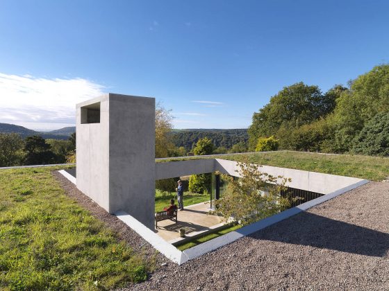 Outhouse by Loyn & Co. in Forest of Dean, Gloucestershire, England : Photo credit © CHARLES HOSEA