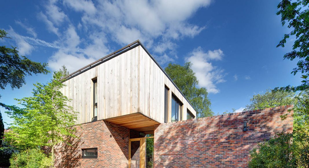 Private House 1109 by GA Studio Architects in Cheshire, England : Photo credit © Charlie Coleman