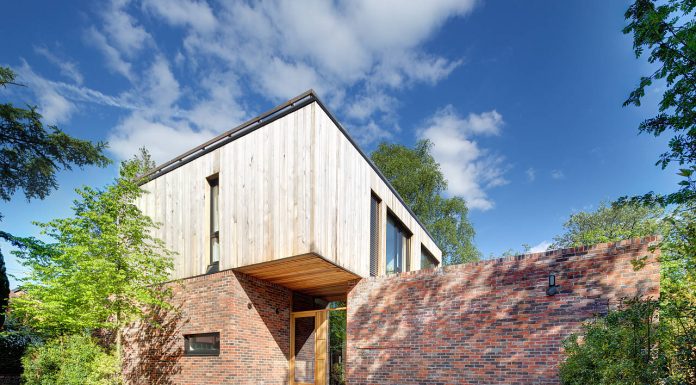 Private House 1109 by GA Studio Architects in Cheshire, England : Photo credit © Charlie Coleman
