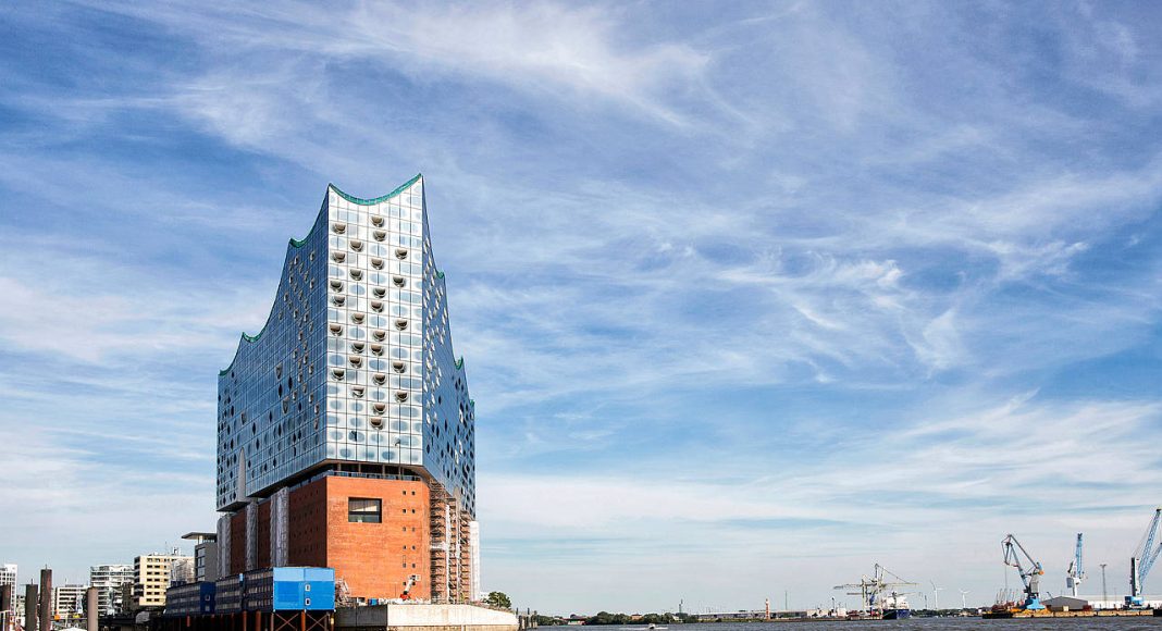 Elbphilharmonie Eestansicht : Photo credit © Thies Raetzke, courtesy of Elbphilharmonie Hamburg