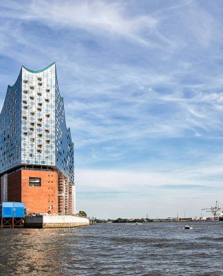 Elbphilharmonie Eestansicht : Photo credit © Thies Raetzke, courtesy of Elbphilharmonie Hamburg