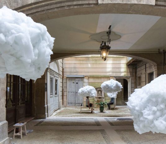 La tête dans les nuages by Mickael Martins Afonso et Caroline Escaffre Faure : Photo credit © Paul KOZLOWSKI © www.photoarchitecture.com