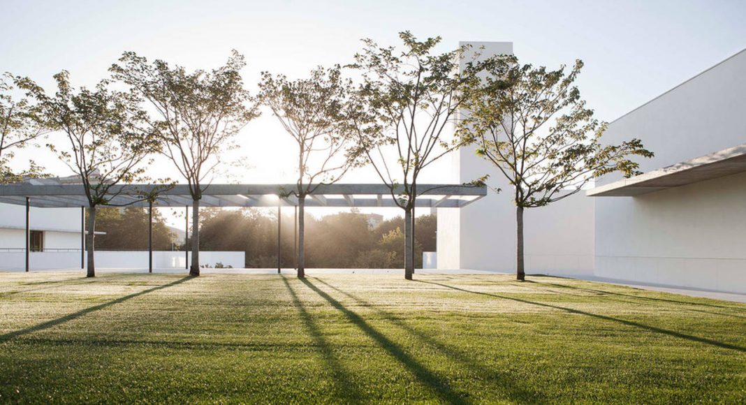 Institución Benéfico Social Padre Rubinos by Elsa Urquijo Arquitectos : Photo credit © ELSA URQUIJO ARCHITECTS