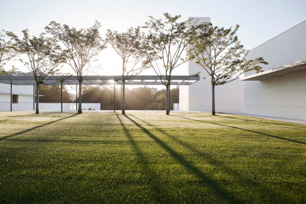 Institución Benéfico Social Padre Rubinos by Elsa Urquijo Arquitectos : Photo credit © ELSA URQUIJO ARCHITECTS