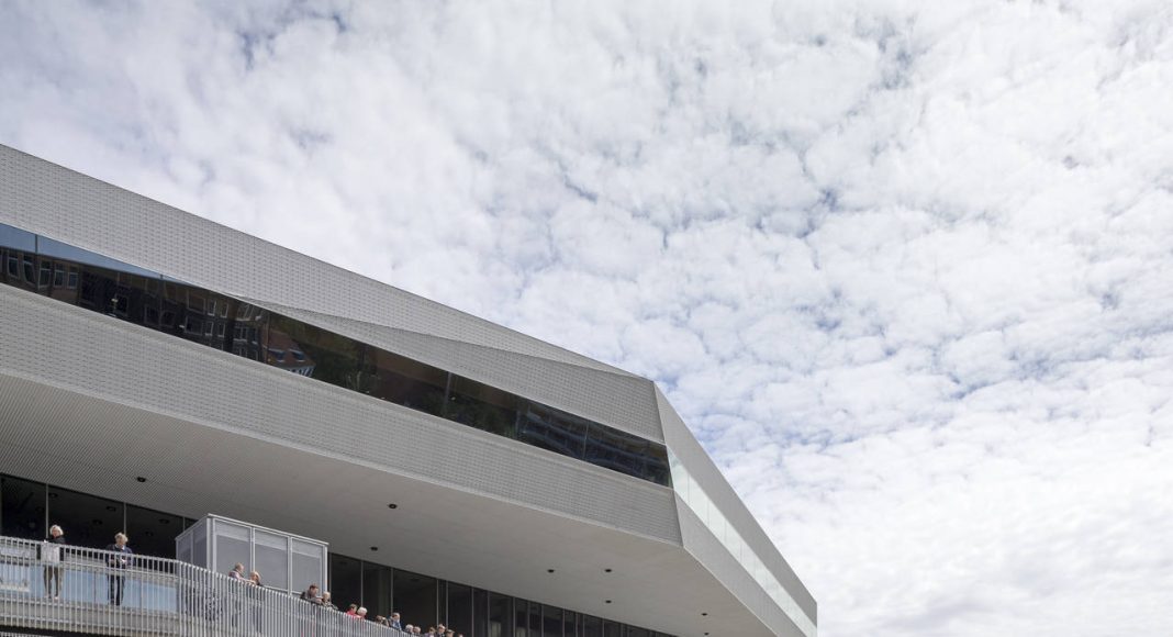 Dokk1 Plaza and Stairs to Main Entrance by Schmidt Hammer Lassen Architects : Photo © Schmidt Hammer Lassen Architects