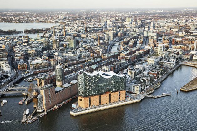 Elbphilharmonie Hamburg : Photo credit © Maxim Schulz, courtesy of Elbphilharmonie Hamburg