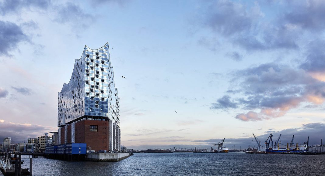 Elbphilharmonie Hamburg : Photo credit © Maxim Schulz, courtesy of Elbphilharmonie Hamburg