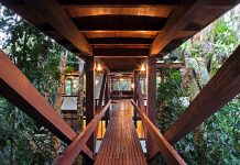 Marcos Acayaba, Acayaba House, Tijucopava, Guarujá, São Paulo, Brazil : Copyright © Leonardo Finotti