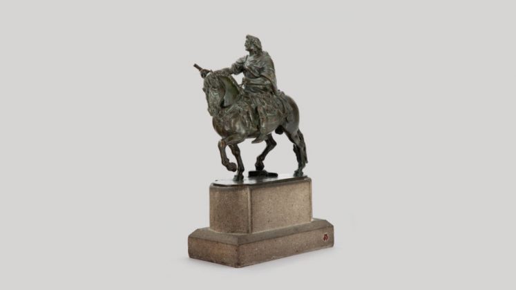 Maqueta para la estatua de Carlos IV (ca. 1789-1798), Manuel Tolsá - Bronce 31.5 x 27.5 x 13 cm, Colección Particular : Fotografía cortesía del © Museo Nacional de Arte